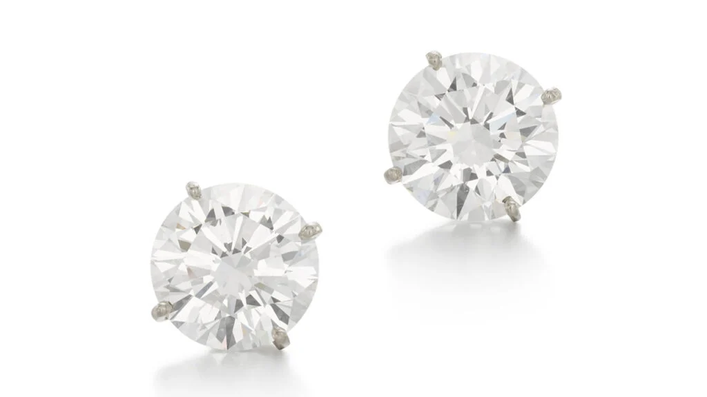 Пара серьг с бриллиантами