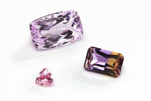 Телеритейлер «Ювелирочка» впервые на рынке запускает розничную продажу полудрагоценных камней без оправы