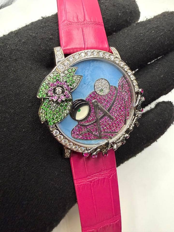 Женские часы Boucheron с природными мотивами