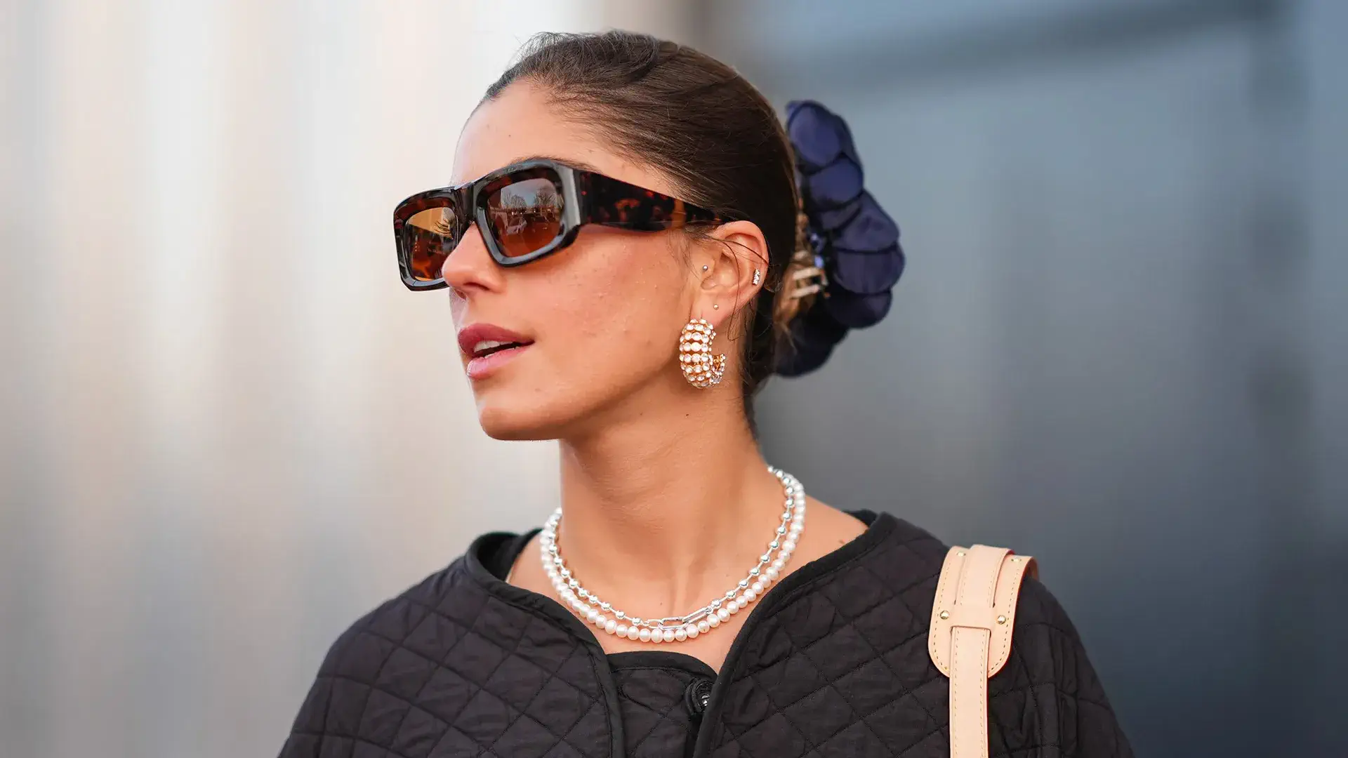 Современное жемчужное украшение в стиле luxury fashion